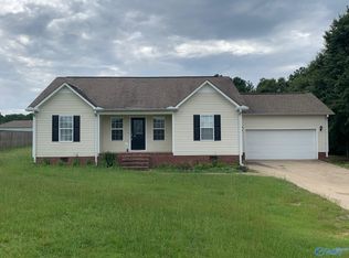 40 Walley Dr, Arab, AL 35016