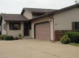 4632 Juniper St, La Crosse, WI 54601