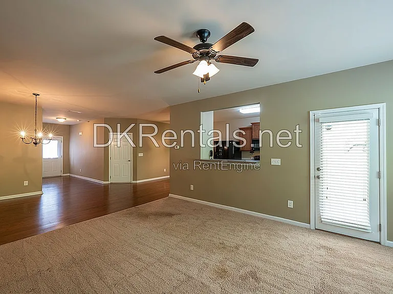 345 Franklin Ln — Photo 21