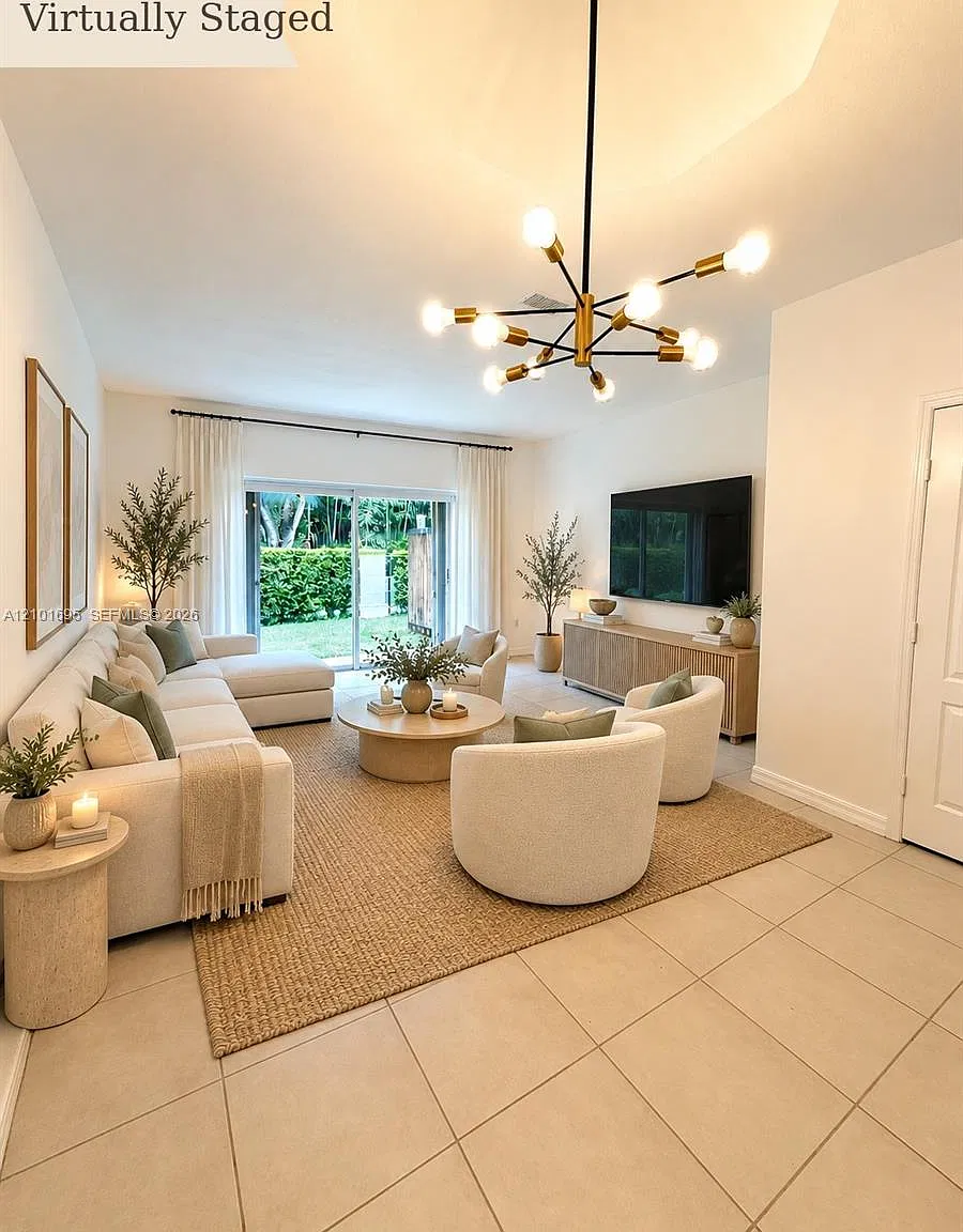 15720 SW 92nd Ave — Photo 3