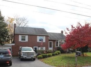 2164 Tulip Dr, Lancaster, PA 17602