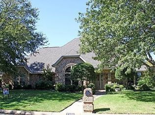 7300 Old Mill Run, Fort Worth, TX 76133