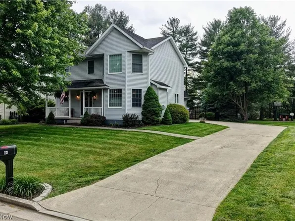 104 Pinedale Dr, Dover, OH 44622