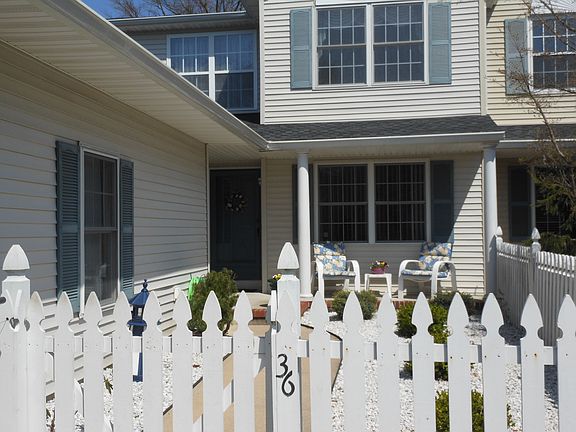 2nd image of 36 Cherrywood Cir