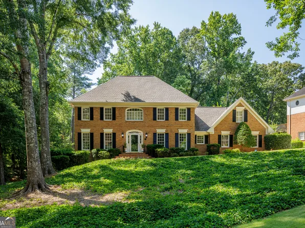 1545 Bakers Glen Dr, Sandy Springs, GA 30350