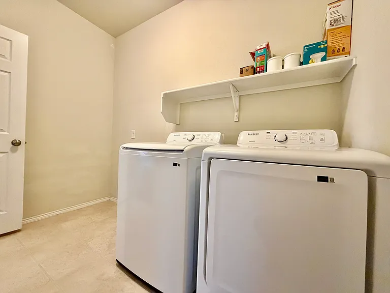 3105 Montserrat Creek Dr — Photo 26