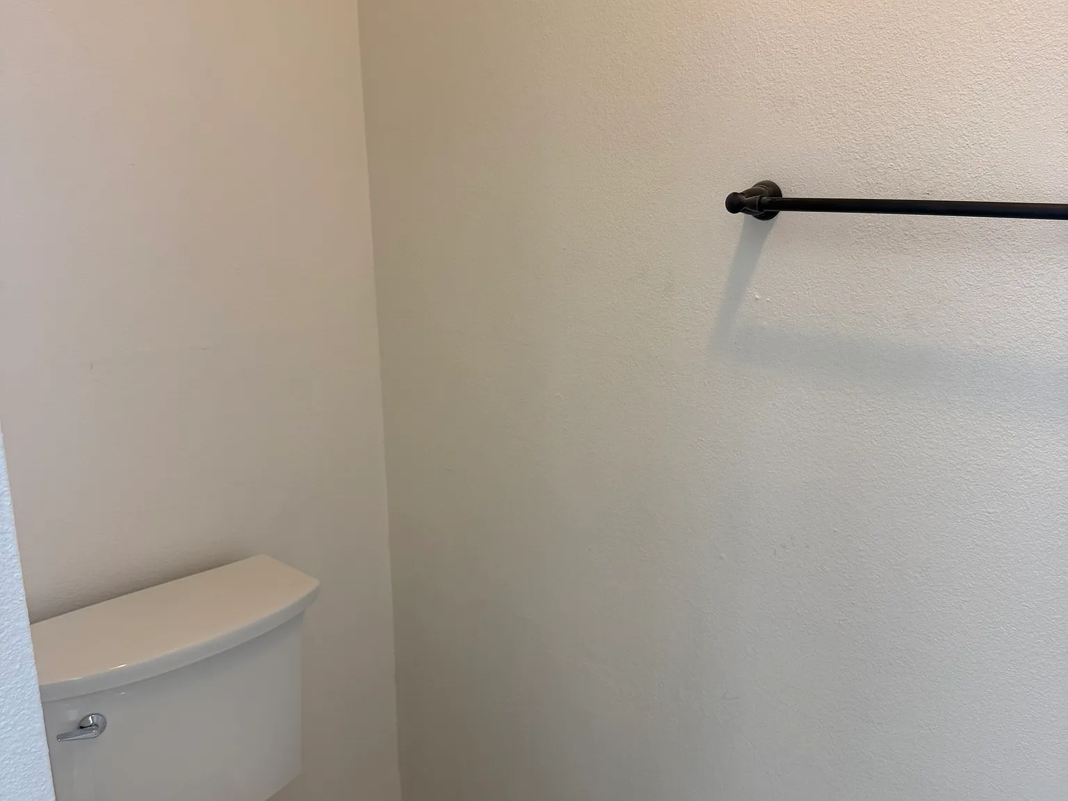 2 bed, 800 sqft, $2,500 — Photo 4