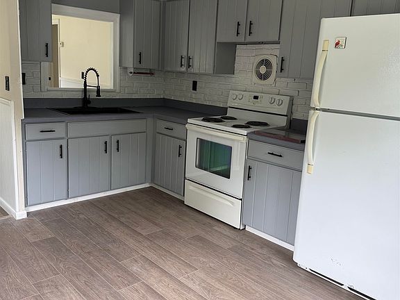 5th image of 34 Ponderosa Avenue