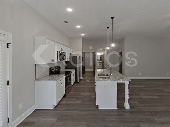 5th image of 125 Allentown Ct