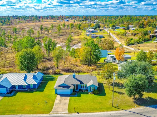 1060 Yaupon Cove Dr, Onalaska, TX 77360