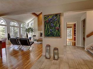 1635 Middle Rd, East Greenwich, RI 02818