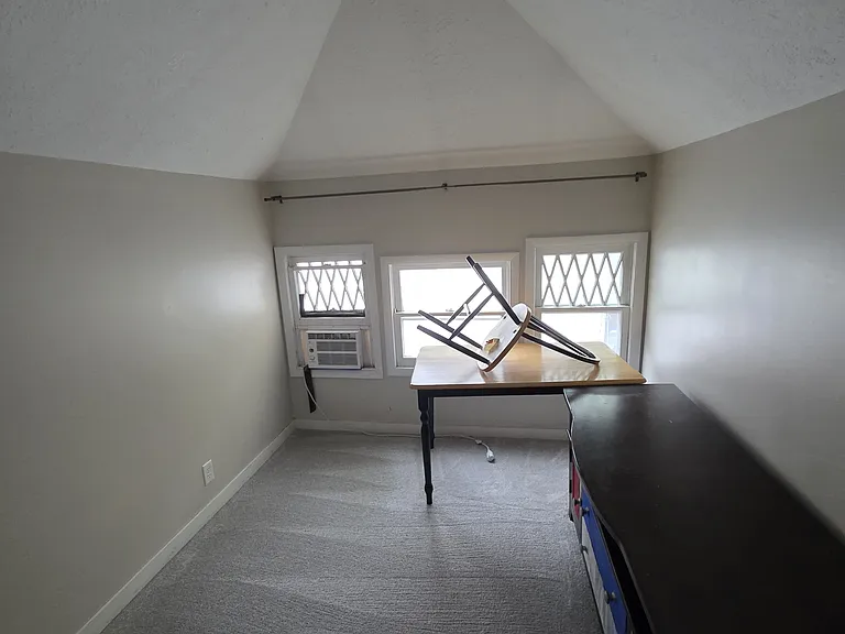 322 S 27th St #2 — Photo 5