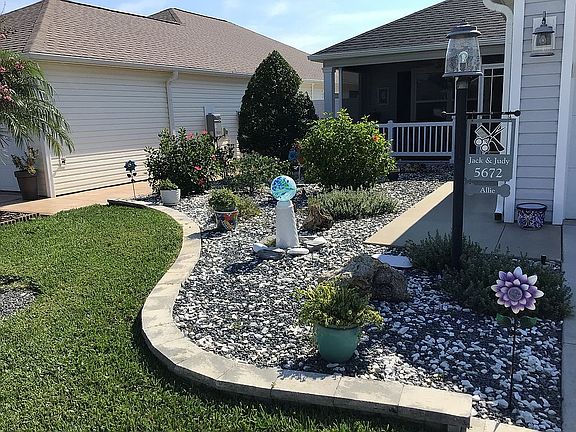4th image of 5672 Grimes Ct