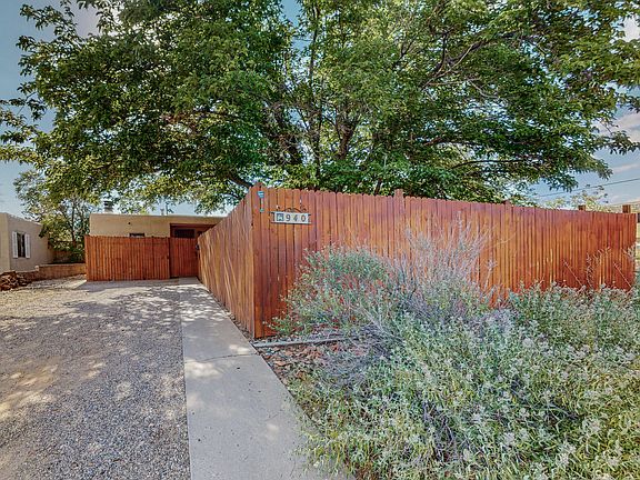 2nd image of 940 Palomas Dr SE