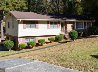 2719 Waleska Way, East Pt, GA 30344
