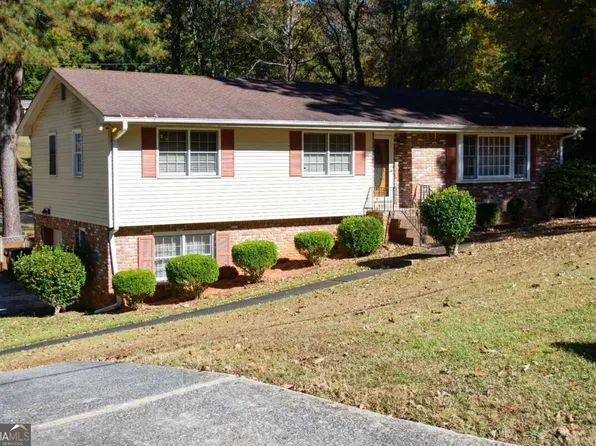 2719 Waleska Way, East Pt, GA 30344
