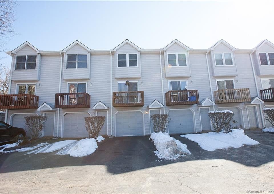 1st image of 23 Smith St Unit 3B