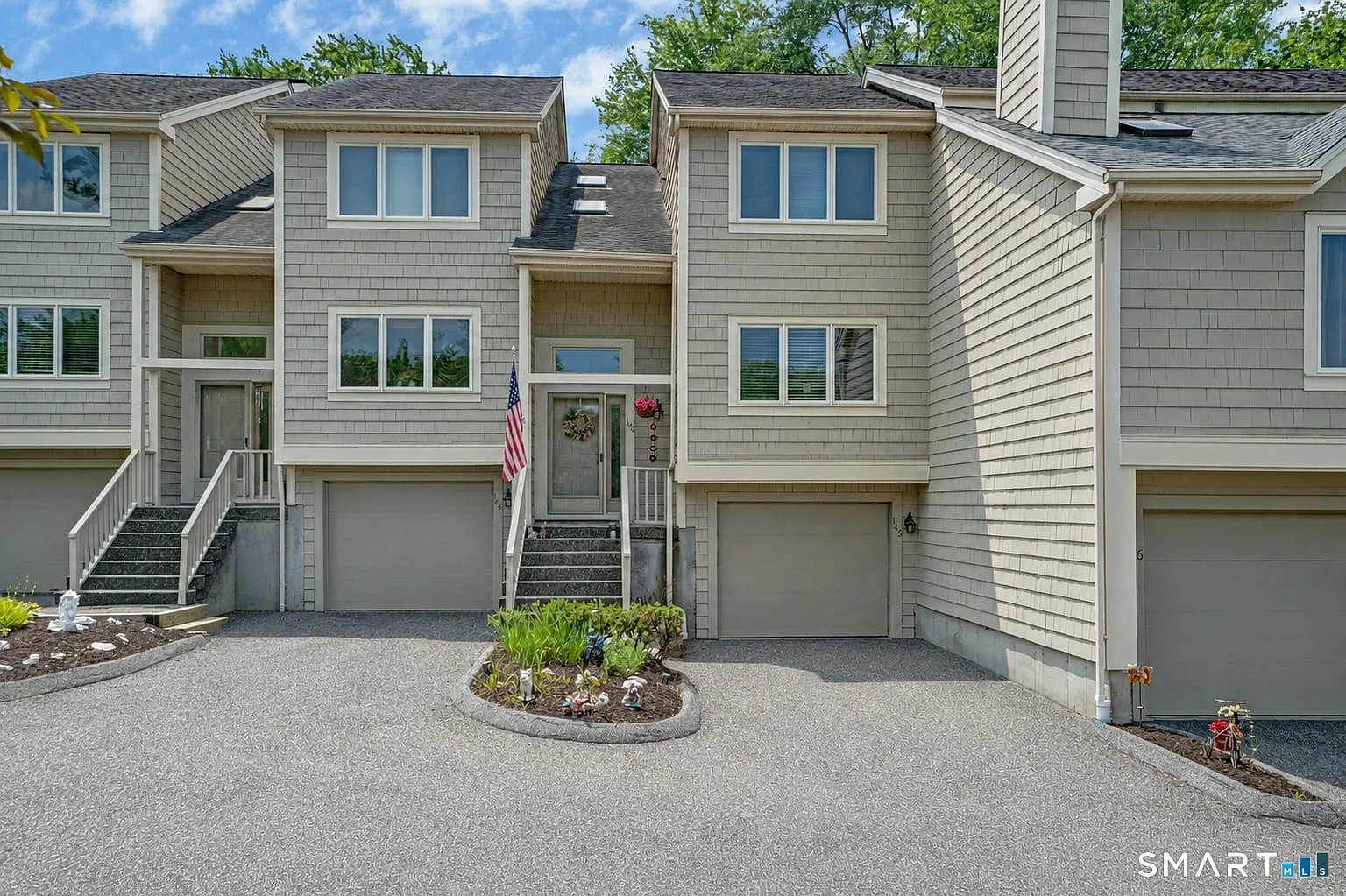 2 bed, 2.5 bath, 1468 sqft, $3,350 — Photo 1