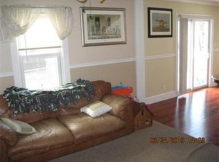 21 Phillips Ave, Norwood, MA 02062