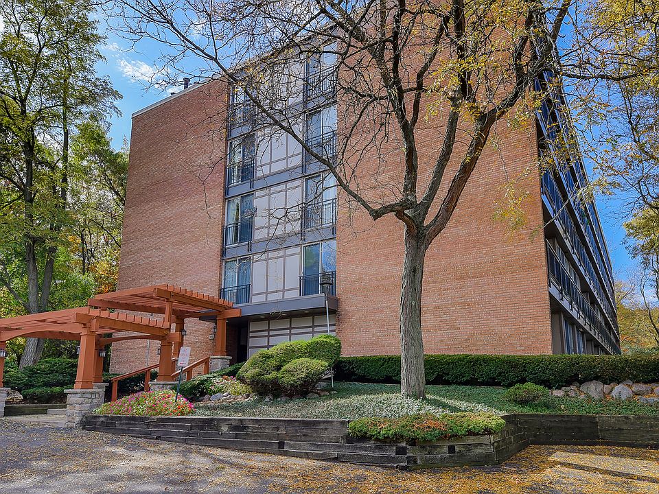 1st image of 5810 Oakwood Dr Unit 2G