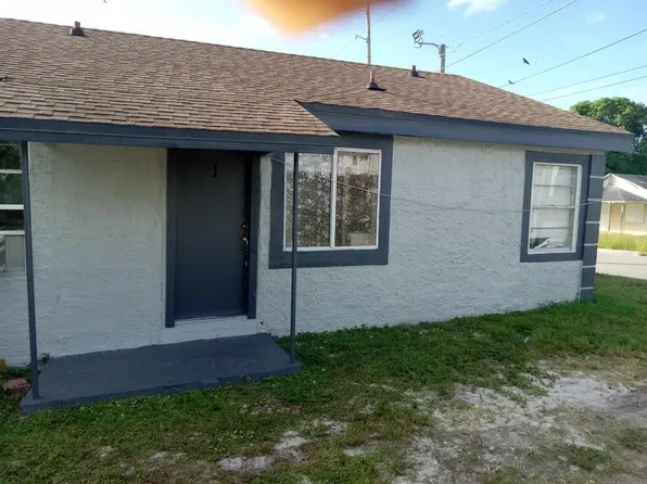 711 Avenue E APT 4, Fort Pierce, FL 34950