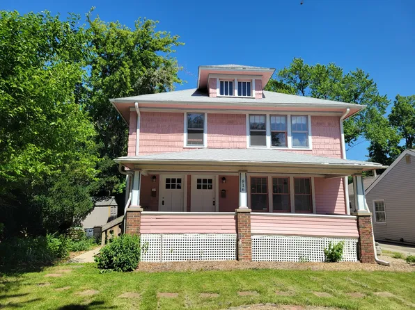 816 N Washington St, Naperville, IL 60563