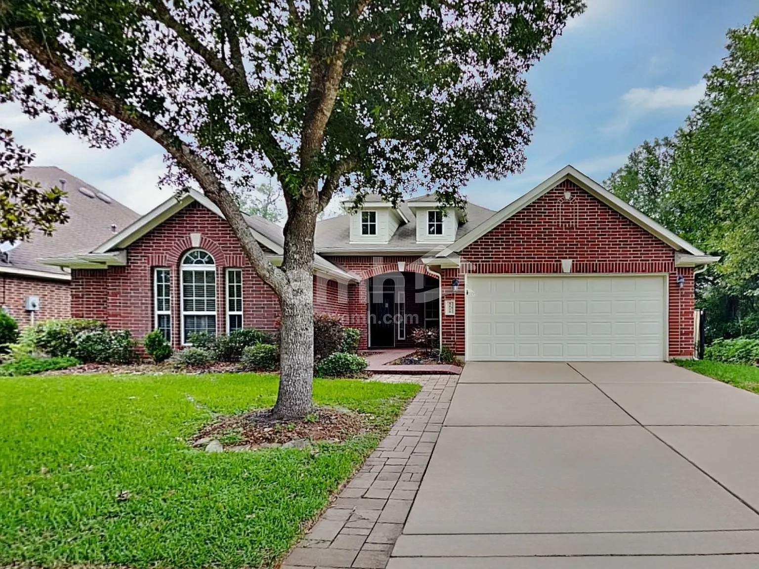 4 bed, 3.0 bath, 3012 sqft, $2,805 — Photo 1