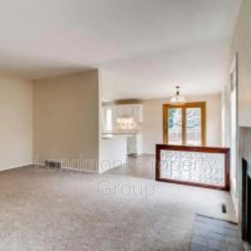 4 bed, 3.0 bath, 2100 sqft, $2,890 — Photo 4