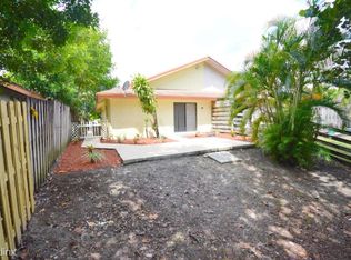 1219 SW 74th Ave, North Lauderdale, FL 33068