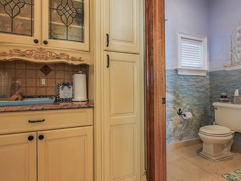 530 W Shore Dr — Photo 15
