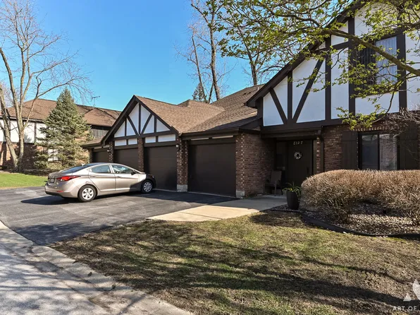 8127 Chestnut Dr #58B, Palos Hills, IL 60465