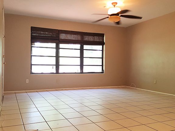 3rd image of 414 S Oxalis Ave
