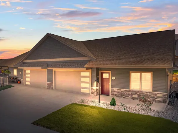 28 Sienna Hills Circle, Mount Horeb, WI 53572