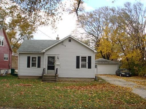 1st image of 105 S De Witt Pl