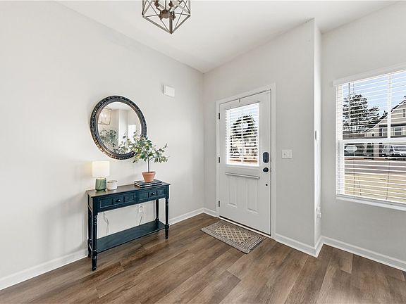 3rd image of 560 Waterpoint Way