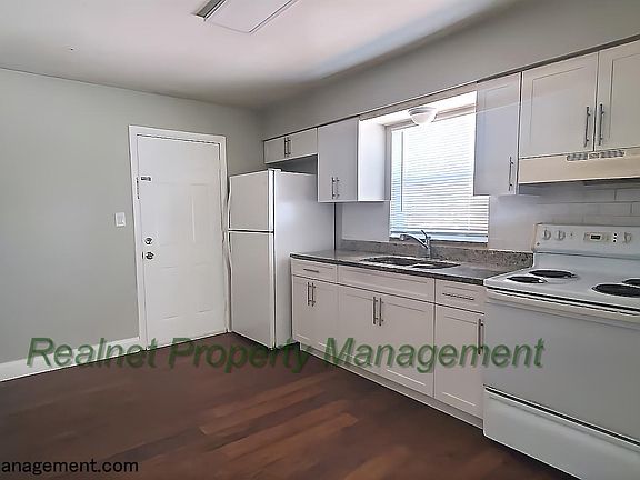 3rd image of 9610 N 15th St APT A