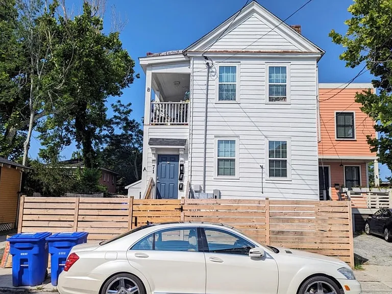 71 Hanover St #B — Photo 2