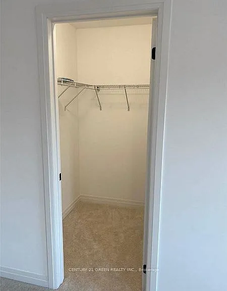 135 Turnberry Ln — Photo 22