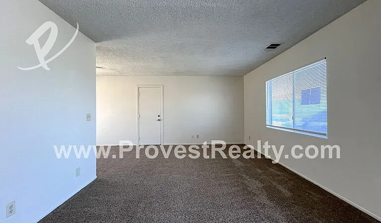 8914 I Ave #B1 — Photo 5
