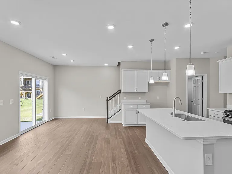 4984 Pebble Ct — Photo 14