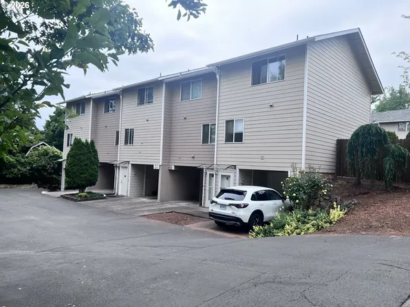 2190 Maplewood Dr S, Salem, OR 97306