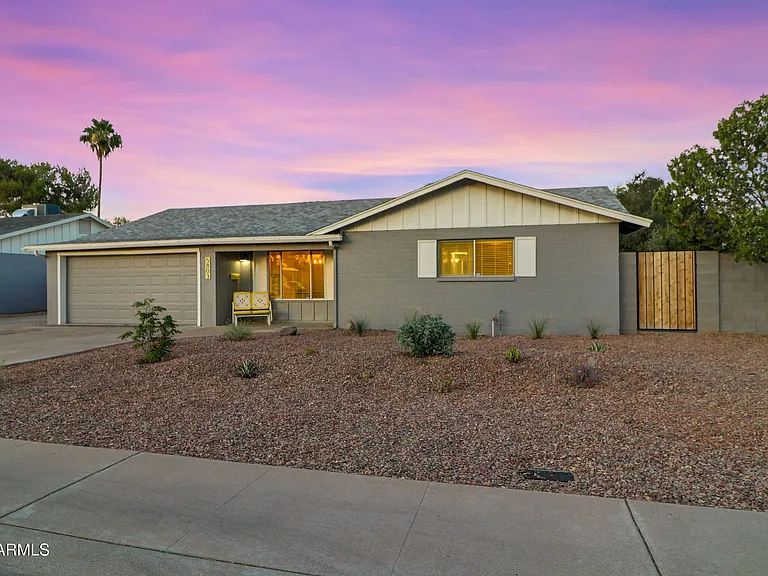 5803 S Kenwood Ln — Photo 15
