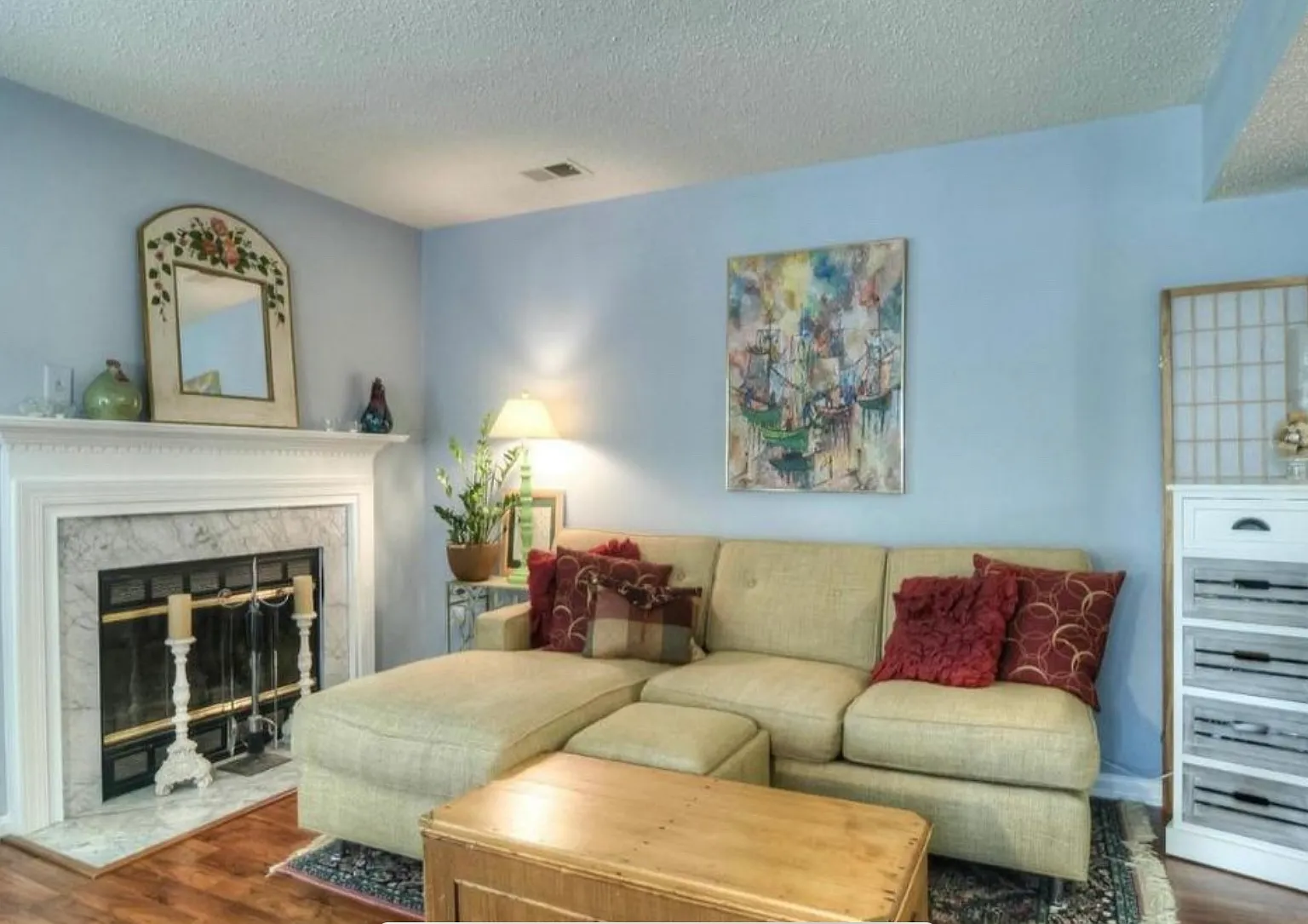 2 bed, 711 sqft, $2,050 — Photo 3