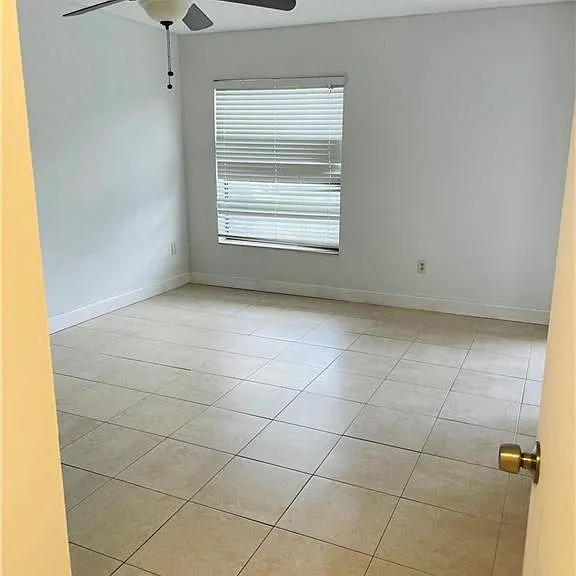 2900 NW 42nd Ave #A103 — Photo 22