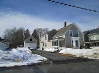 6 Oak St, Exeter, NH 03833