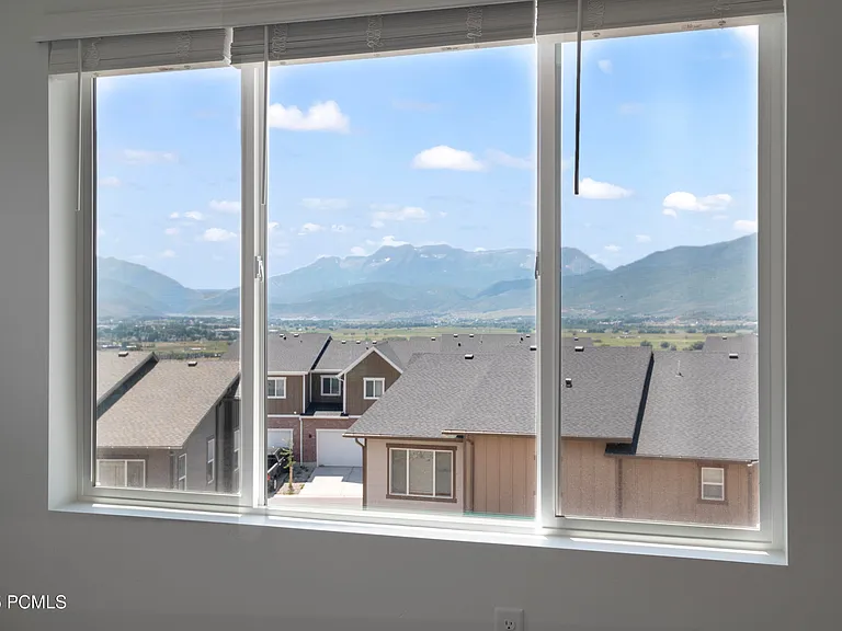 2389 N Wildwood Ln — Photo 19