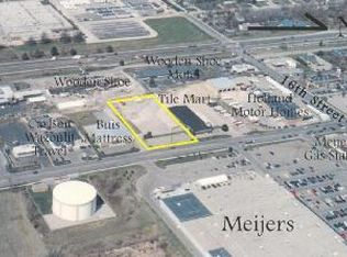 440 S Waverly Rd, Holland, MI 49423