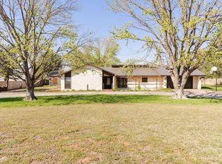 24241 E 1000th Rd, Weatherford, OK 73096