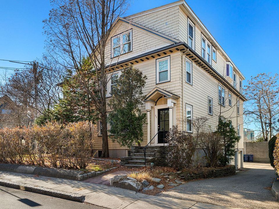 1st image of 65-67 Saint James Cir