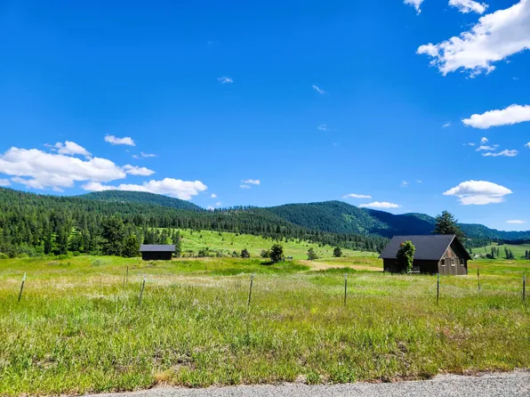 1454 Dead Medicine Rd, Evans, WA 99126
